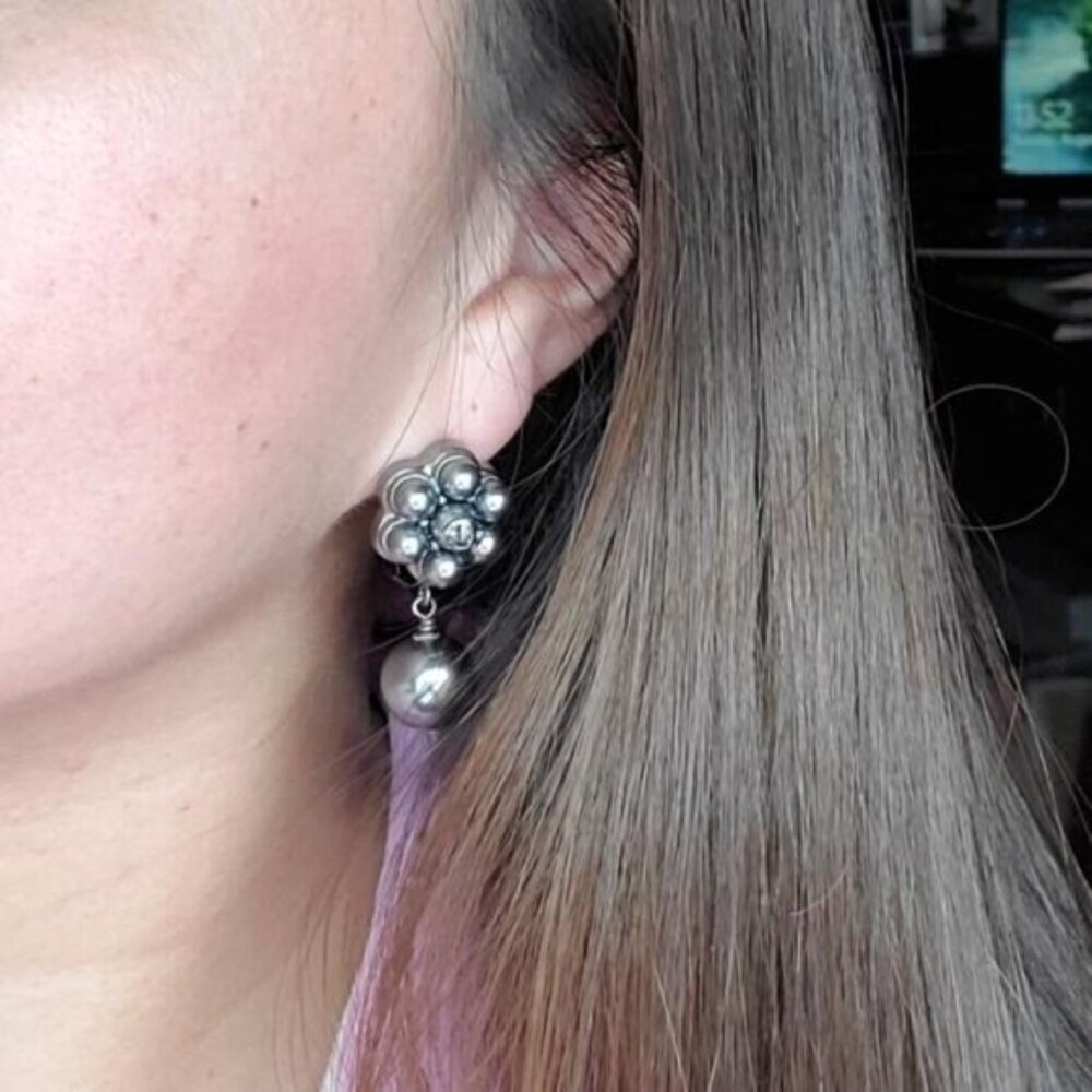 CHANEL Dark Grey CC Pearl Stud Earrings 370-102525 - Picture 11 of 11